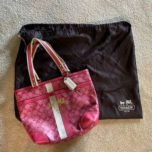 Fuchsia Coach bag with original dust bag